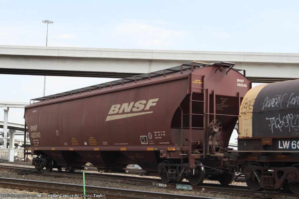 BNSF 482540